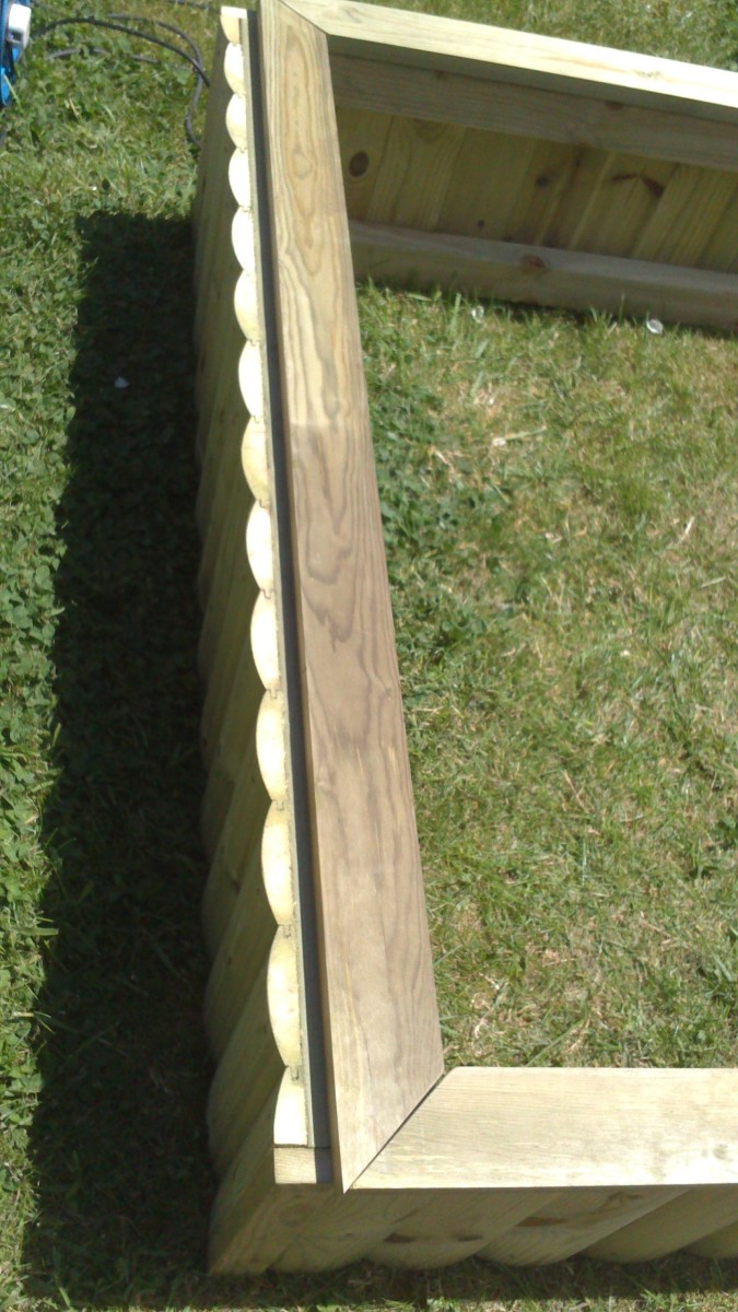 one side of the raised- bed(short side) which was rather short - measurement was wrong from the sellers