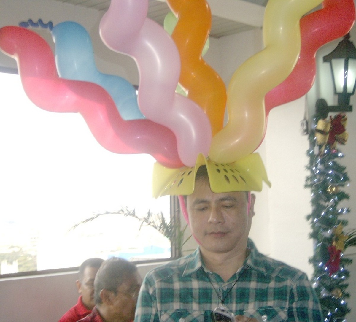 crazy-hats-see-to-many-of-them-in-a-christmas-party