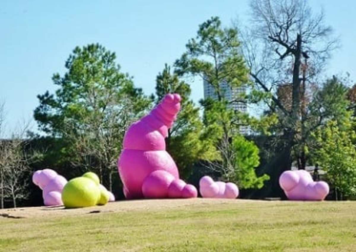 Whimsical Dillidiidae Sculptures by Artist Sharon Engelstein in Houston's Hermann Park
