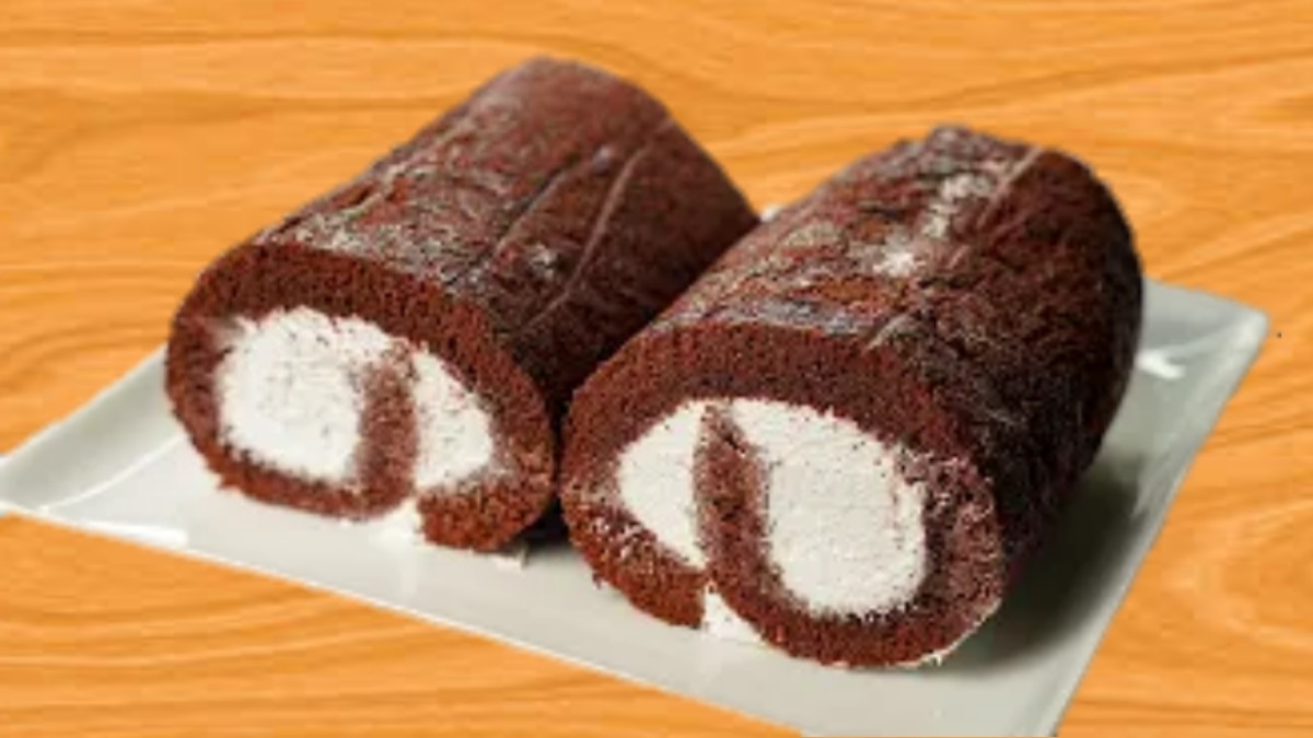 How To Easily Make Chocolate Swiss Roll Cake At Home