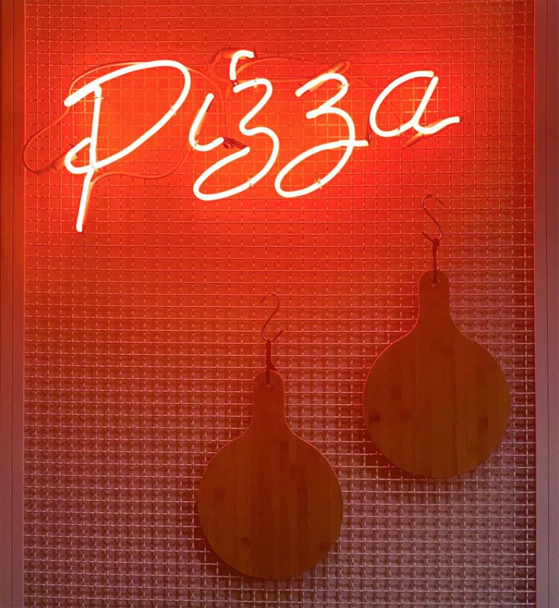 most-iconic-chicago-pizzerias