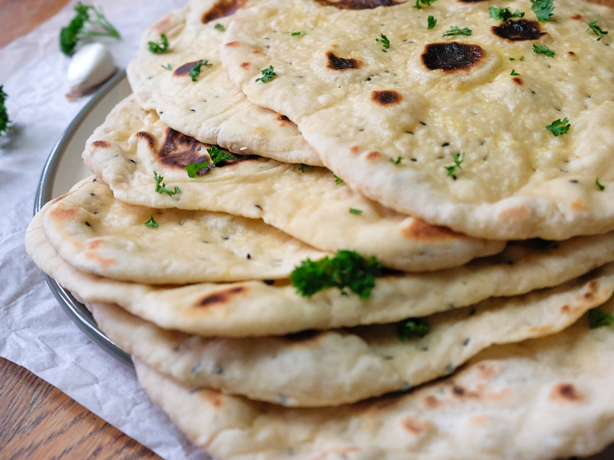 Easy Vegan Garlic Naan Bread Recipe Delishably