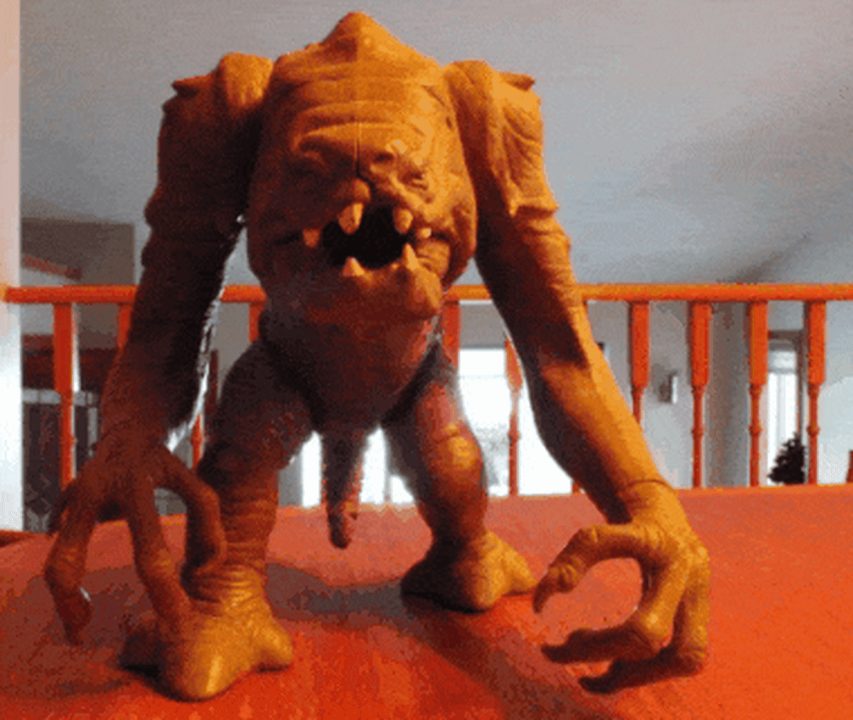 Star wars rancor toy animation. Created using stop motion.