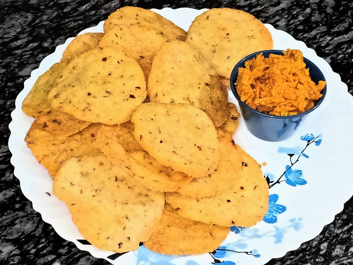 Aloo Papdi Mathri: A Teatime Snack Recipe