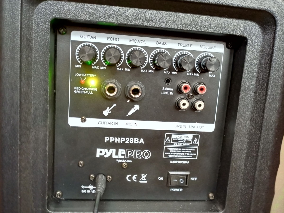 Back panel of Pyle PA speaker