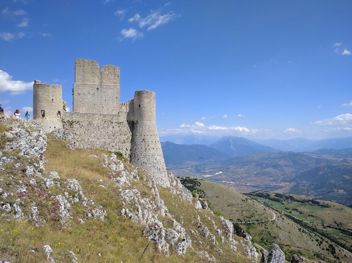 A Concise History of the Italian Region of Abruzzo
