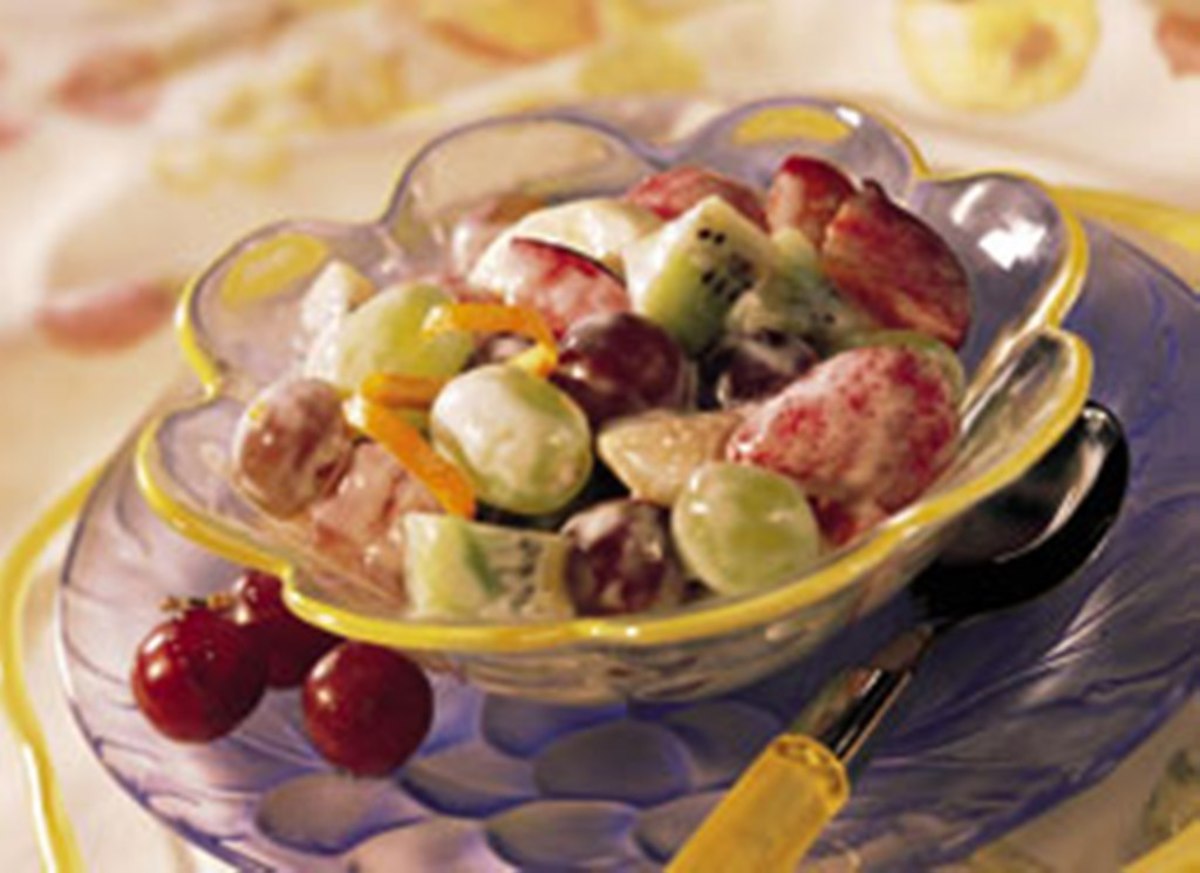 sour-cream-honey-fruit-salad