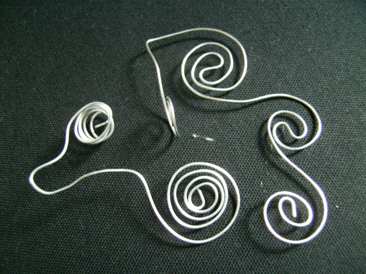 Two Simple Wire Bookmarks