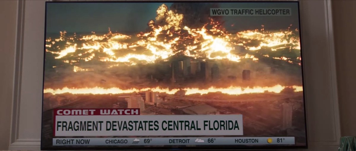 Comet explosion in Tampa, Florida seen on T.V. 