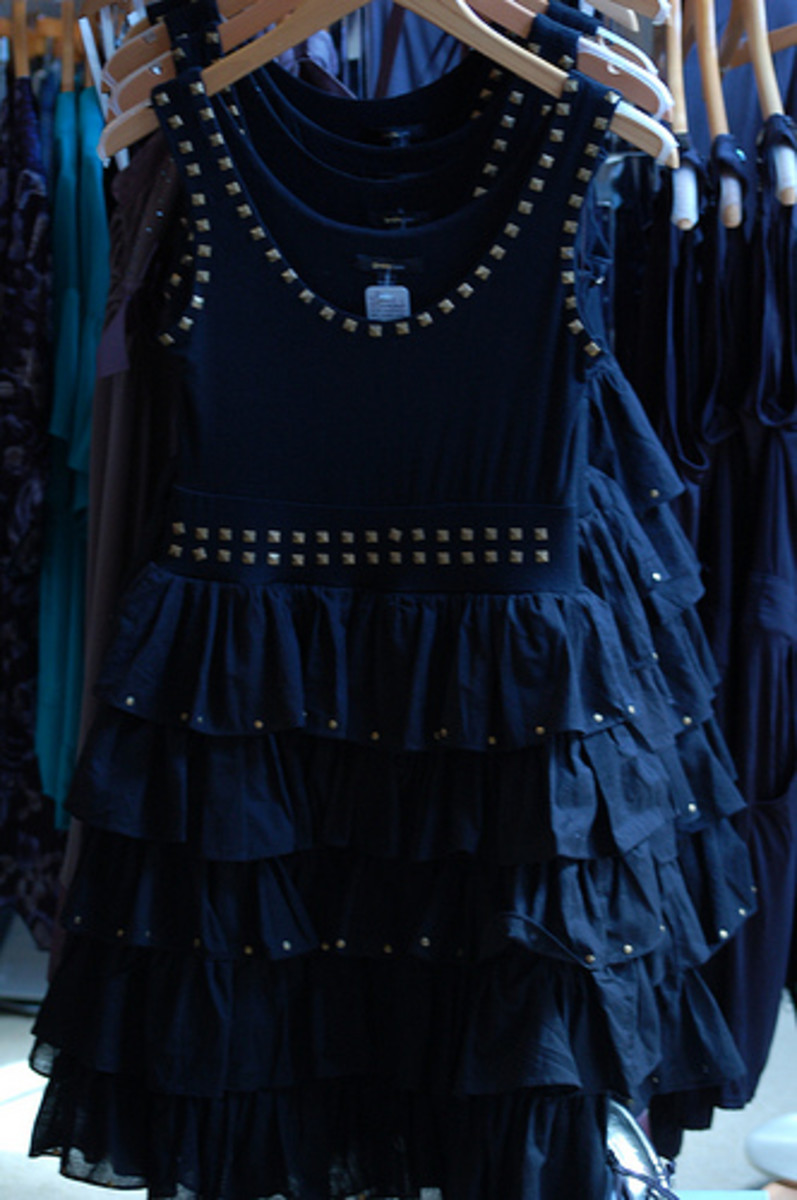 You can get that look of such a dress for a low price by dolling what you have up with hotfix studs! 