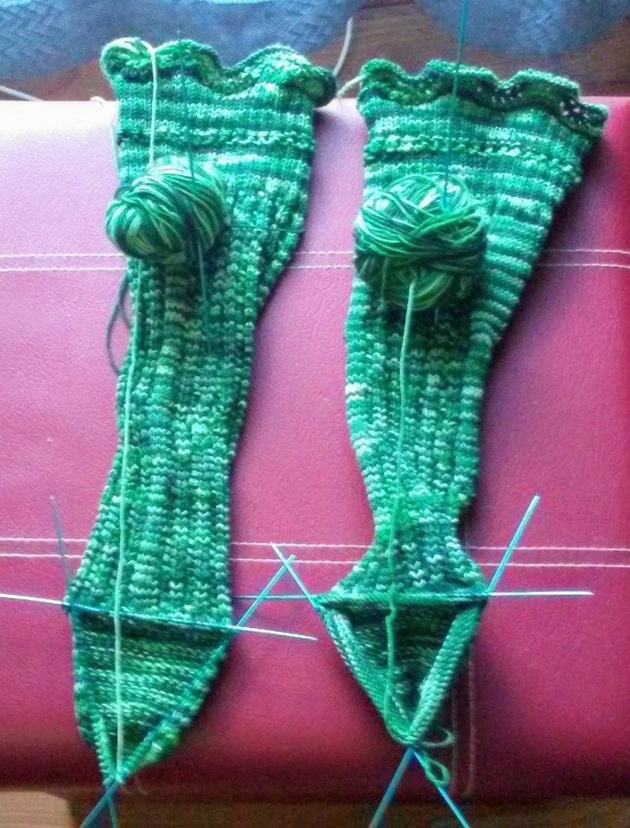 Free Patterns for Sock Knitters