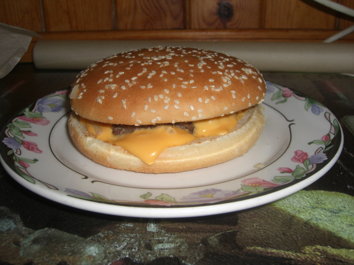 How to make an authentic tasting 'McDonalds' Quarter Pounder with Cheese at home
