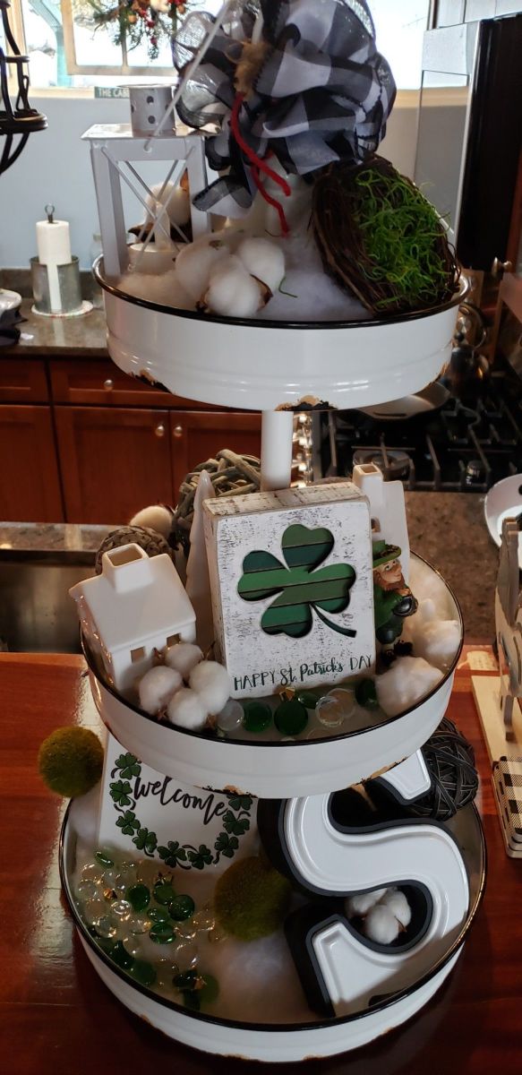 30+ St Patricks Day Tiered Tray Decor Ideas to Bring the Luck to your ...