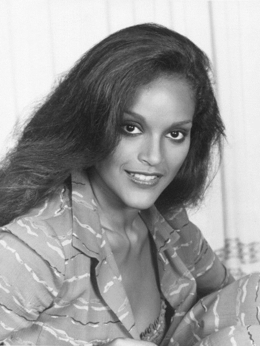 Jayne Kennedy first came onto the Hollywood scene as a dancer for Rowan and...