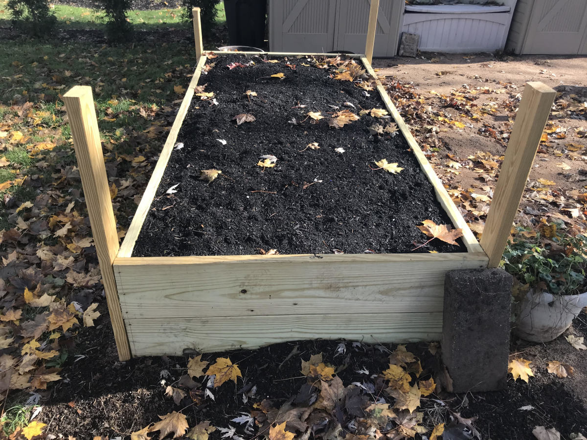 Filling raised bed - 4' x 8' x 24"—third and fourth layers