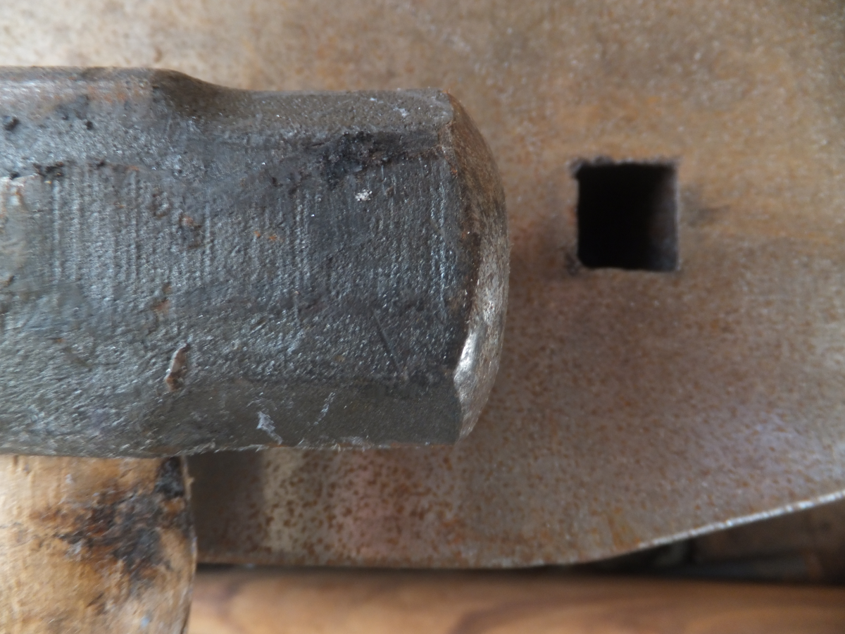 Rounding side of a blacksmith's hammer.  When Striking, pushes material in 360 degrees.