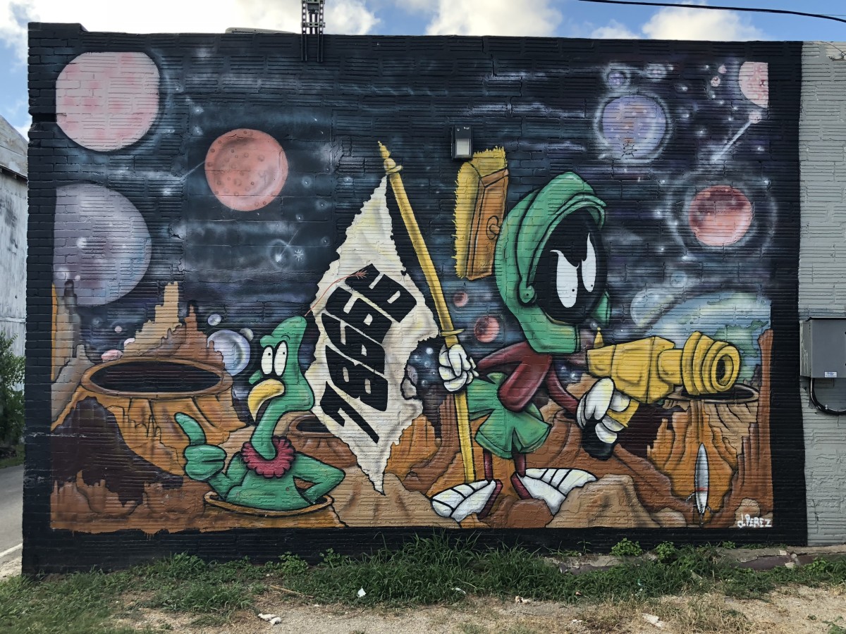 Marvin the Martian visits San Marcos!