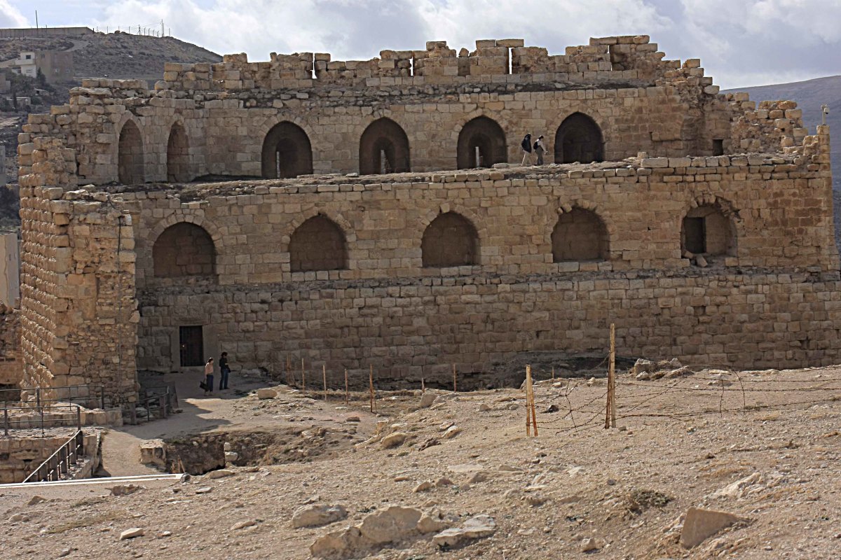 Large building believed to be a mansion within the walls of Kerak Castle