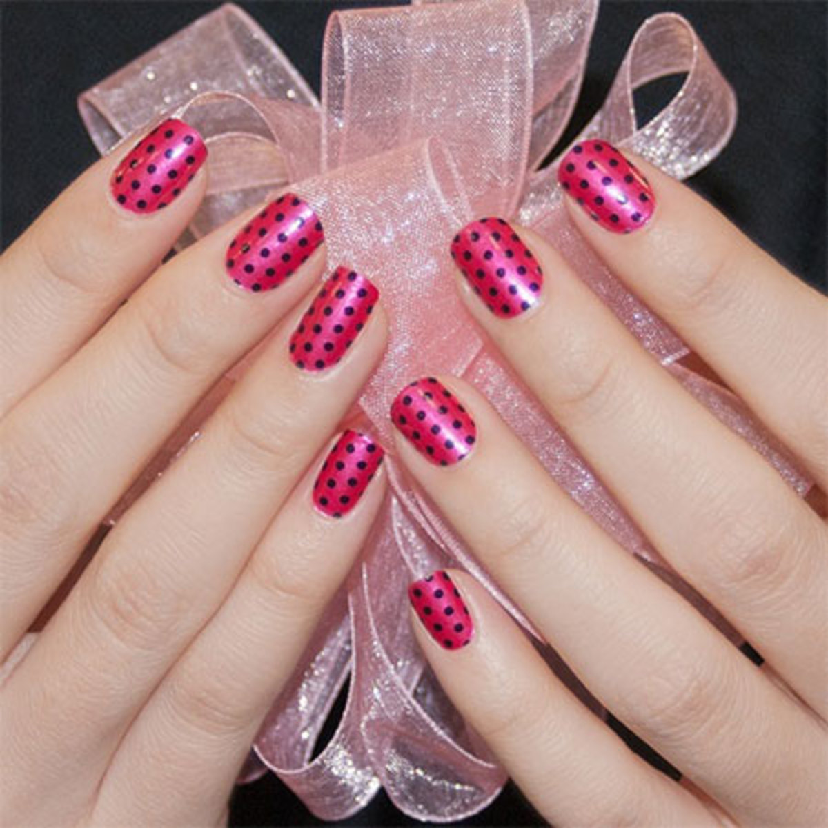 Romantic February Nail Ideas