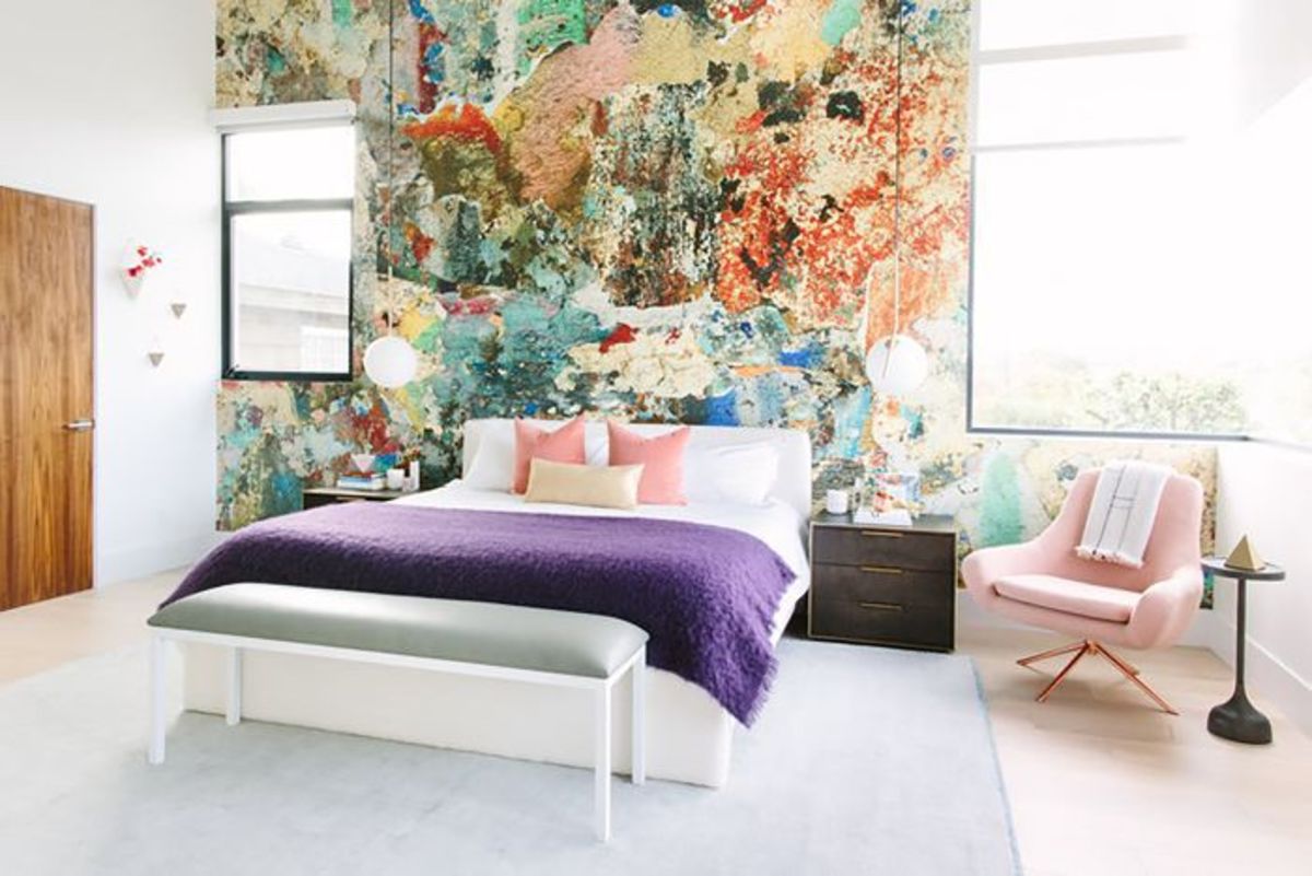 The Chinese Zodiac Goat loves the colors green, red, and purple. Those are great colors to utilize in the bedroom. The Goat loves the eclectic and wants a whirlwind of style everywhere.