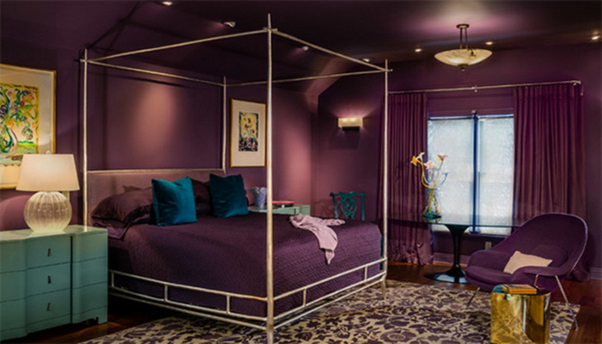Purple is a haven for the Chinese Zodiac Dog. It's perhaps the best color for their bedroom. You should also add accents of green. The bedroom should feel both energizing and calm.
