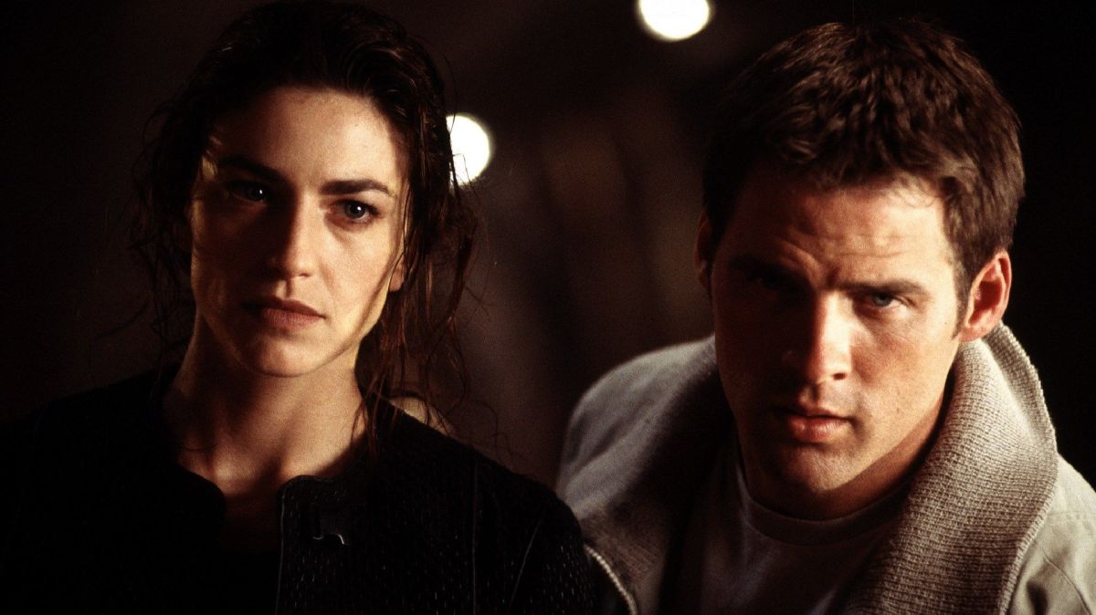 Like Gamora with Peter Quill, Aeryn Sun was initially wary of a romantic relationship with John Crichton