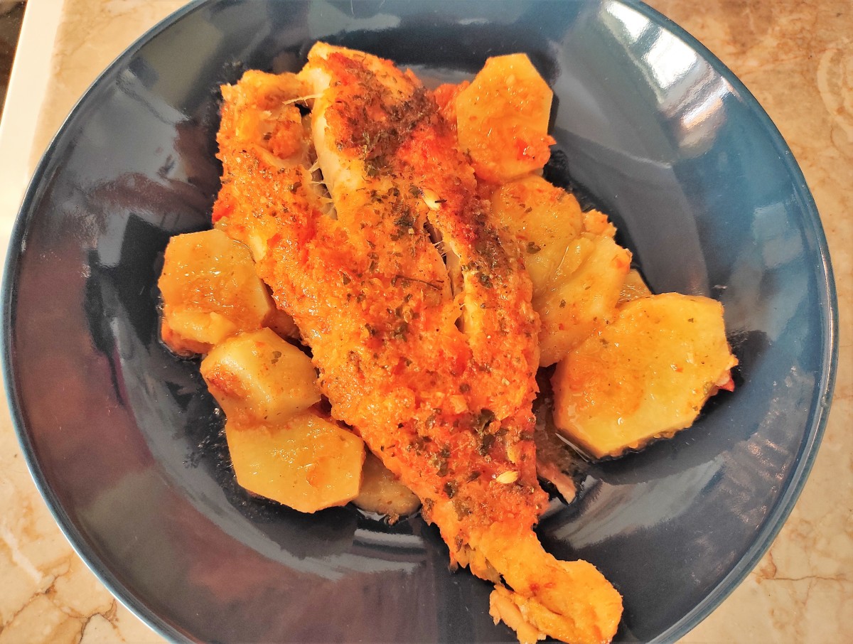 Psari Plaki: Greek Baked Fish Recipe