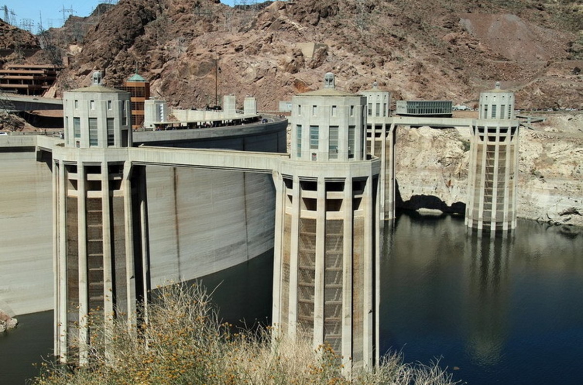 Hoover Dam, Black canion on the Colorado River.