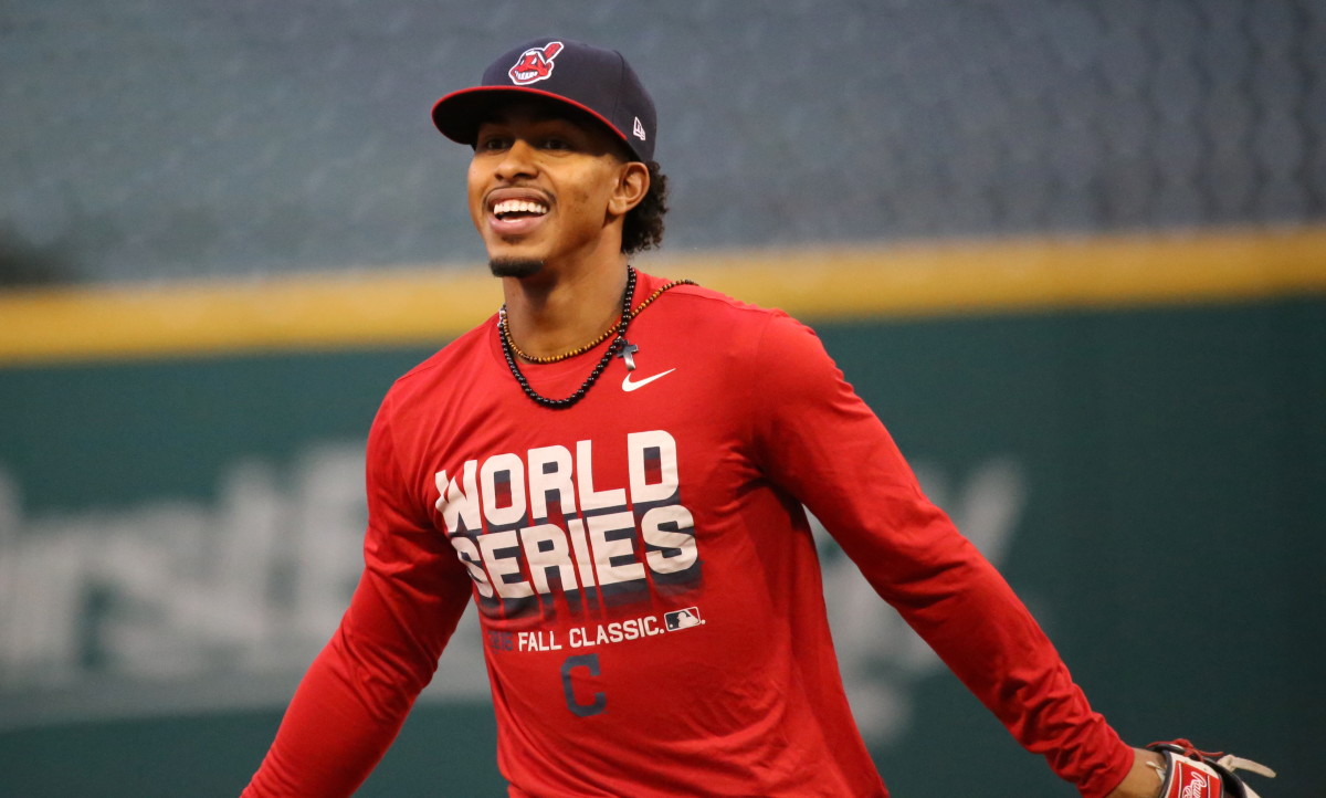 Francisco Lindor prepares in the field for the 2016 World Series against the Cubs.