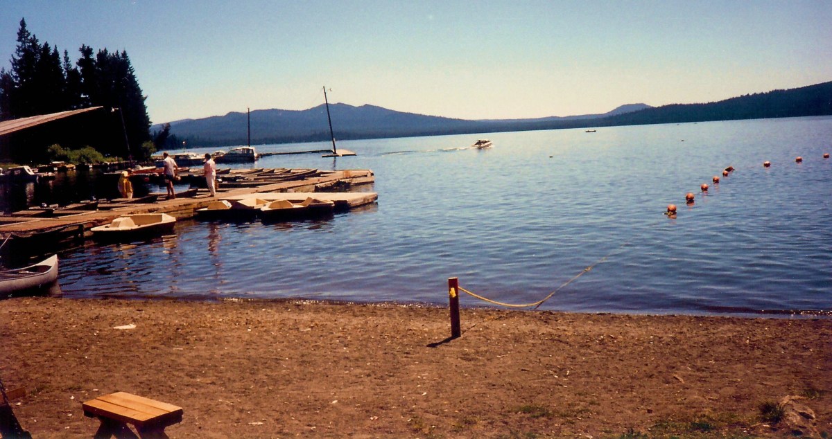 Diamond Lake scenery