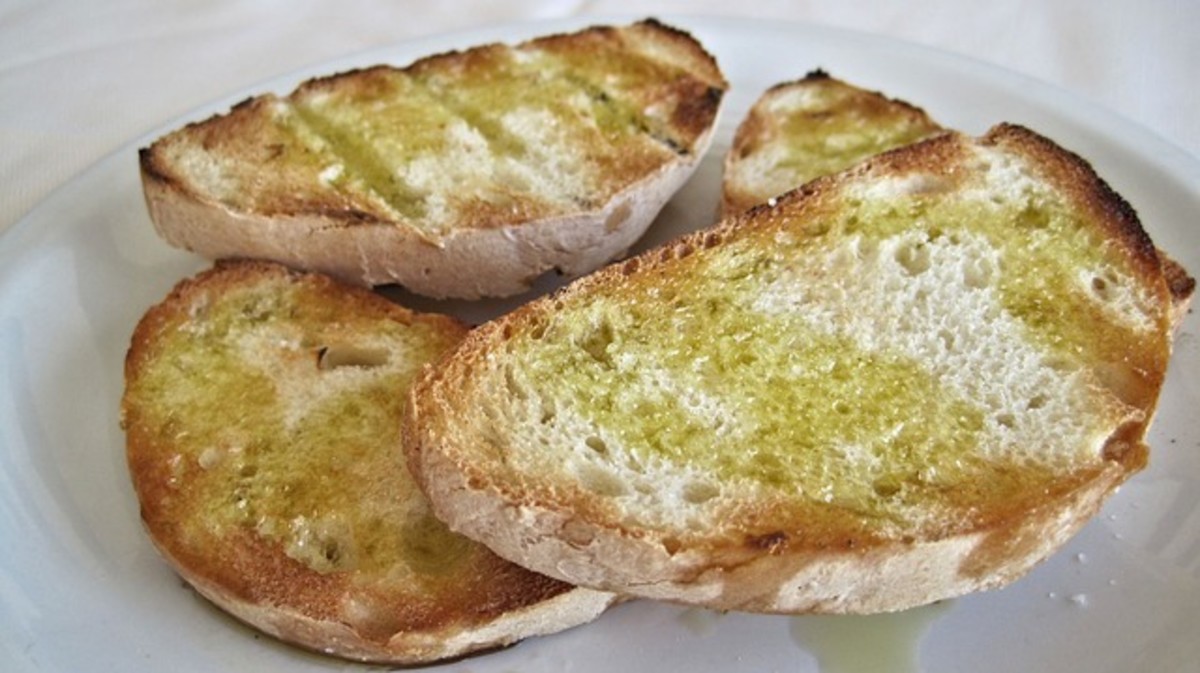 Easy Garlic Bread, Individual Slices or Baguettes