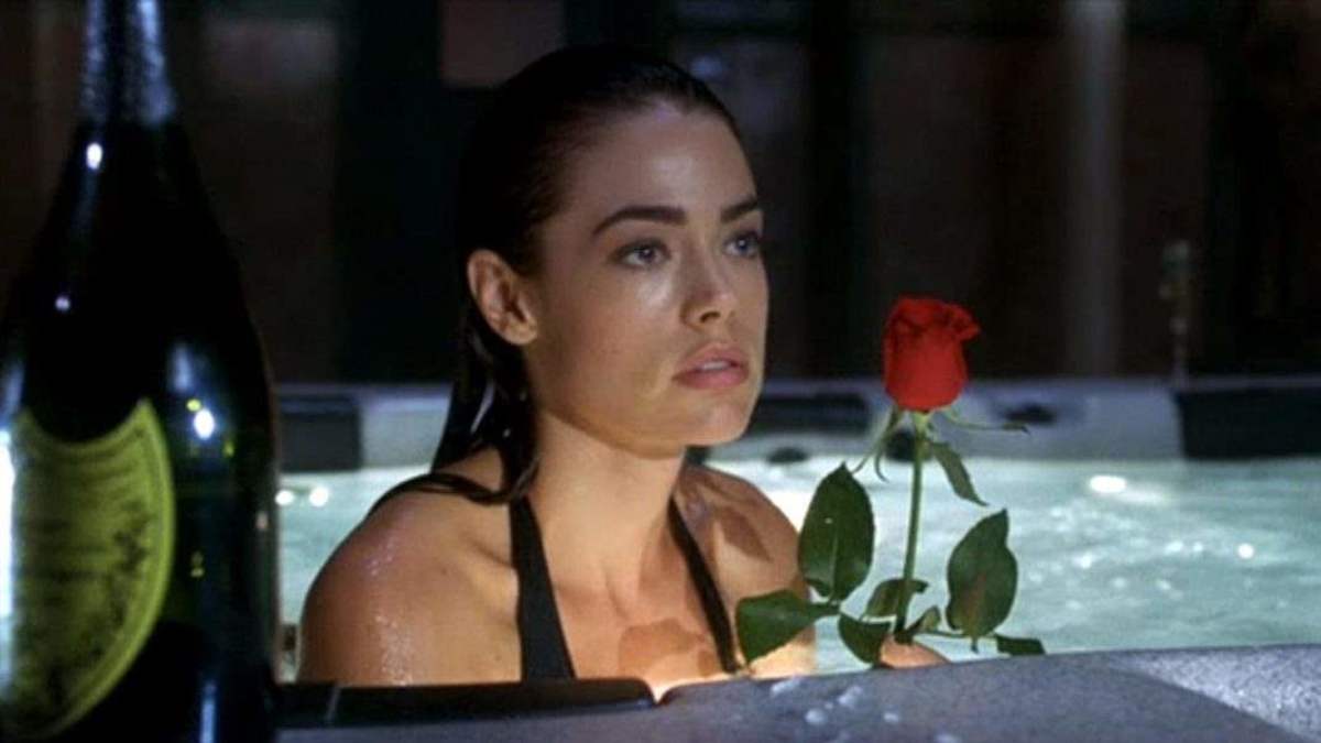 valentine-2001-movie-review