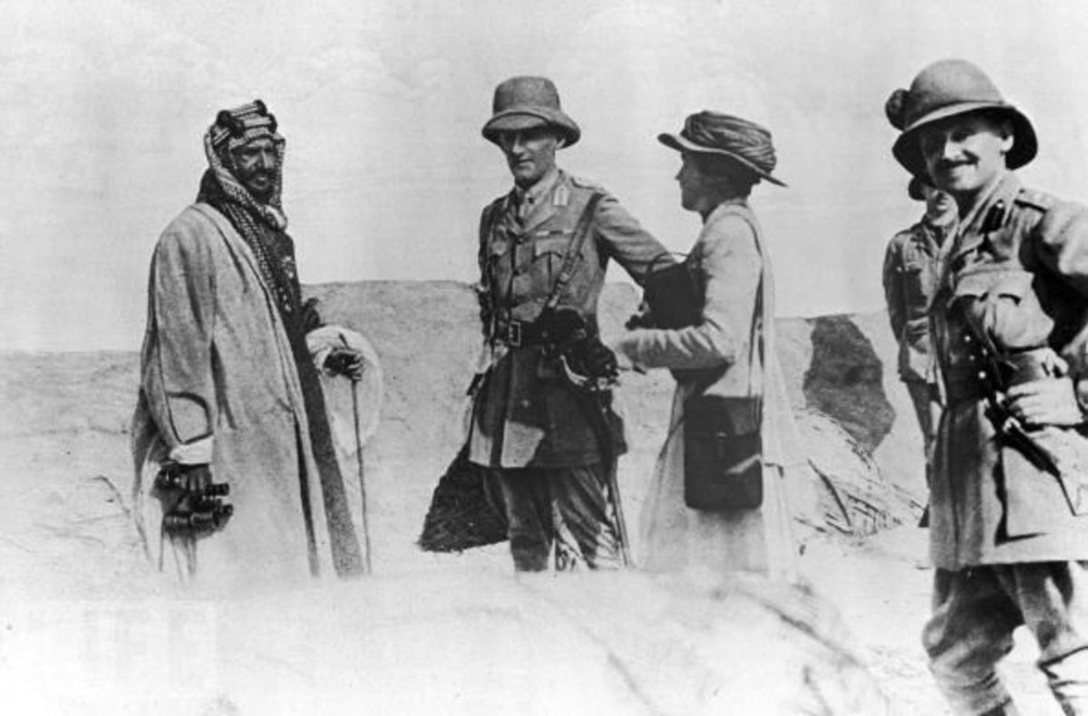 Gertrude in Arabia, with Lawrence