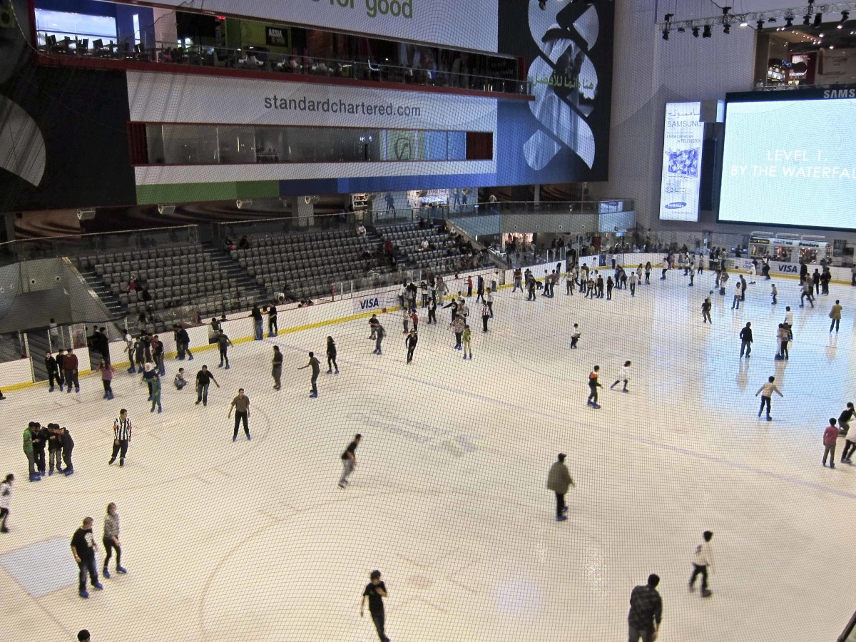 Ice Skating in Dubai Mall
