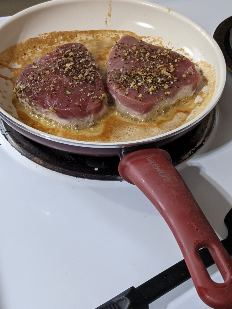 ahi-tuna-steak-panfried