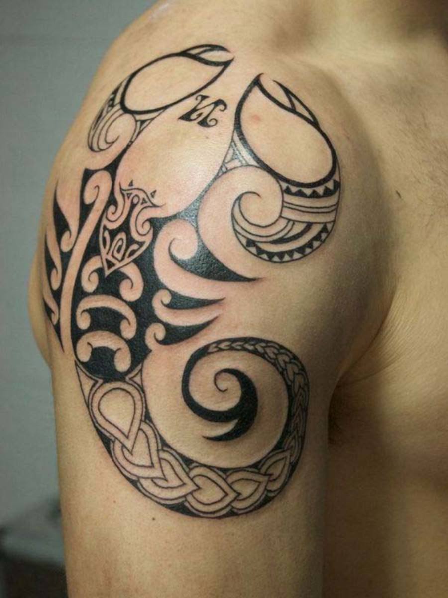 Scorpion shoulder tattoo