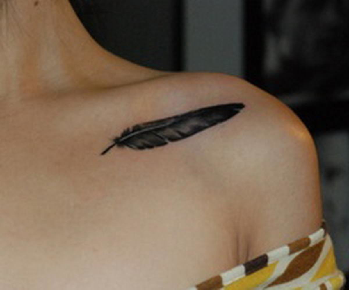 Collarbone tattoos can spill over into other areas like the neck, shoulder, and chest.