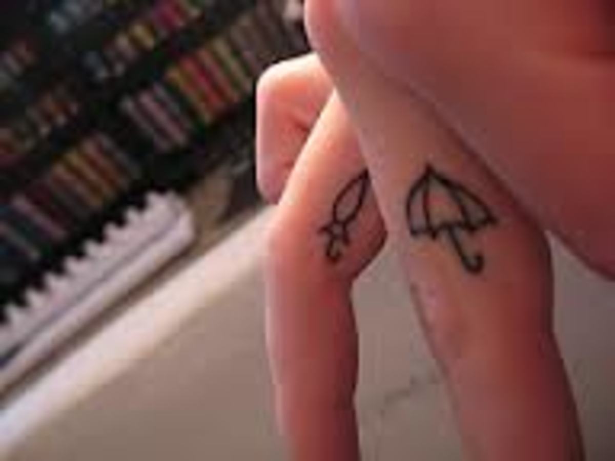 Татуировки маленькие на пальцах рук для мальчиков