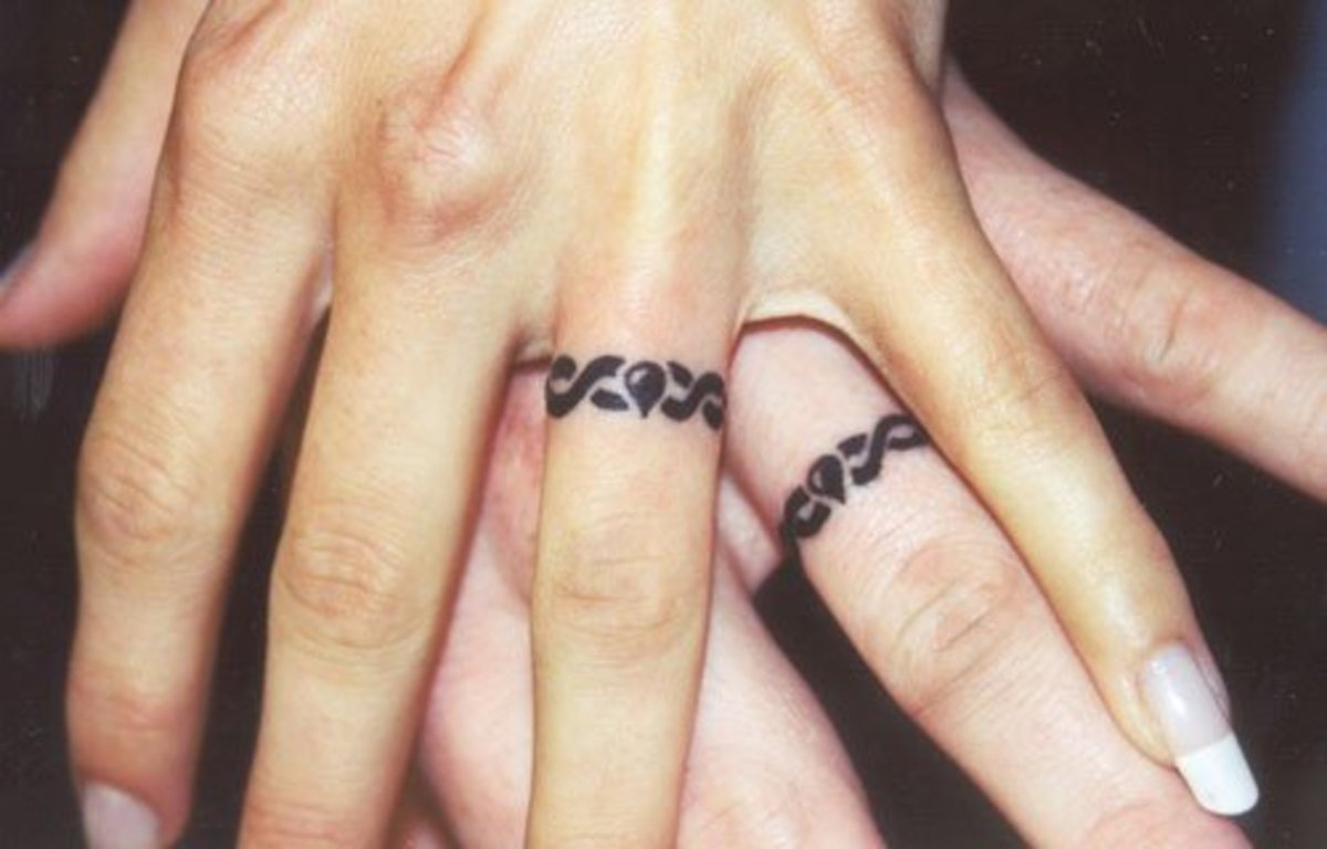 10 Great Wedding and Engagement Ring Tattoo Ideas - TatRing