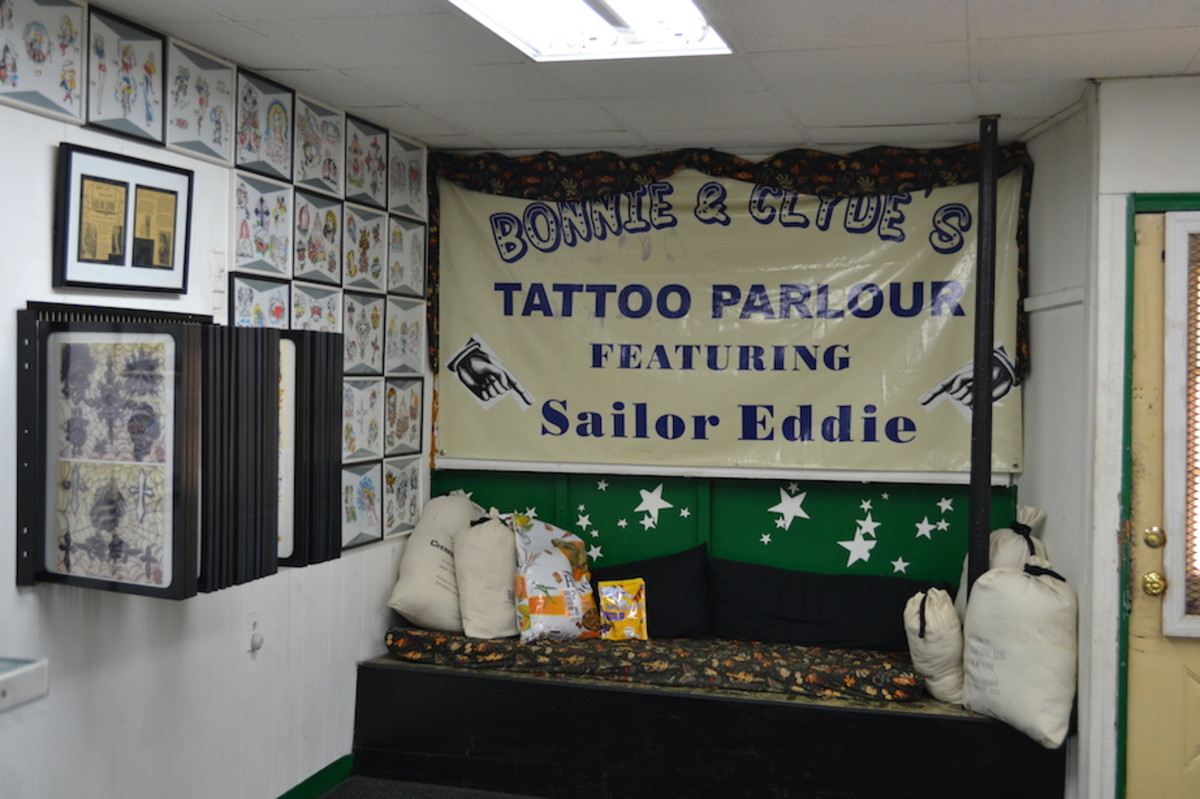 Bonnie & Clyde's is a traditional tattoo shop: comfortable, clean, and inviting.