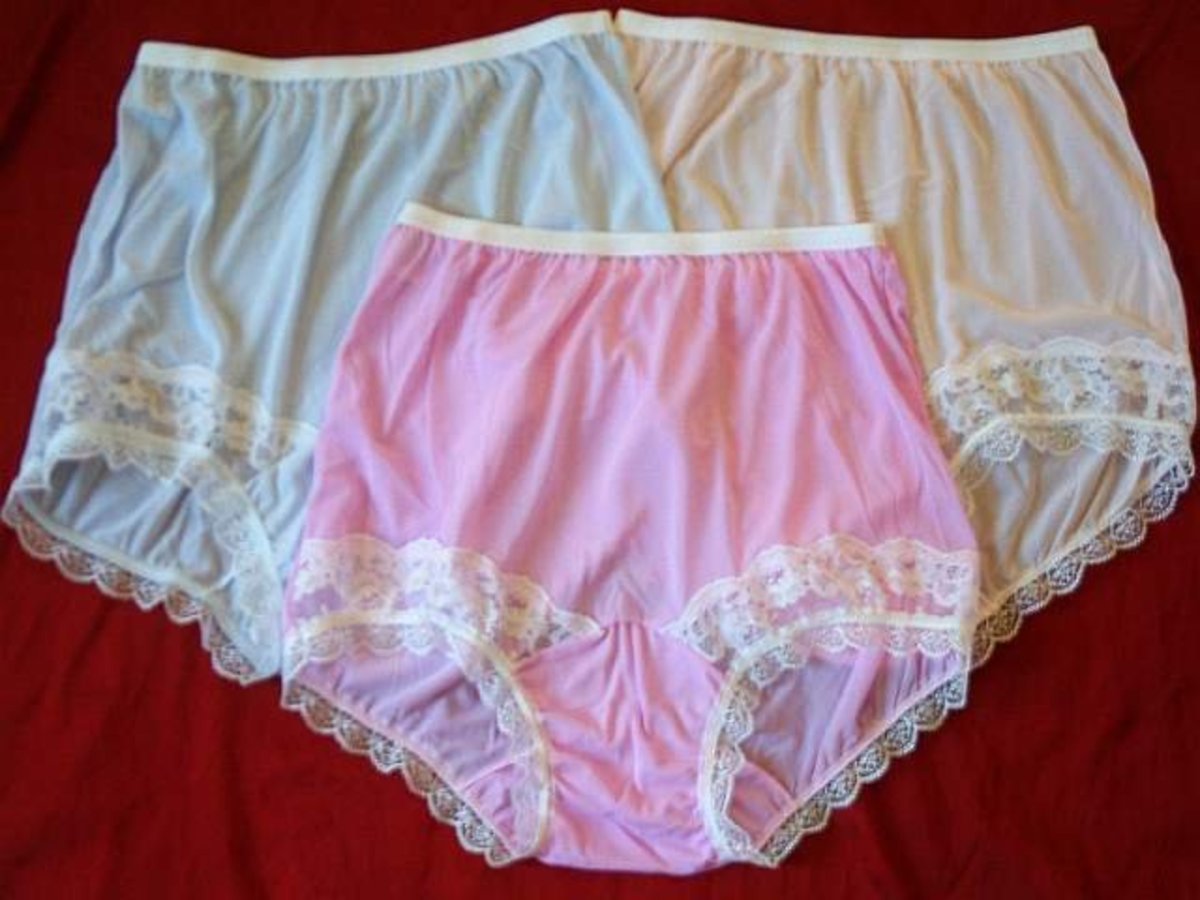 Pure Cotton Panty for Seniors High Waist Shorts Medium Elderly Women Soft  Briefs Mom's Panties Sleep Underwear (Color : Pink, Size : 100 L) :  : Clothing, Shoes & Accessories