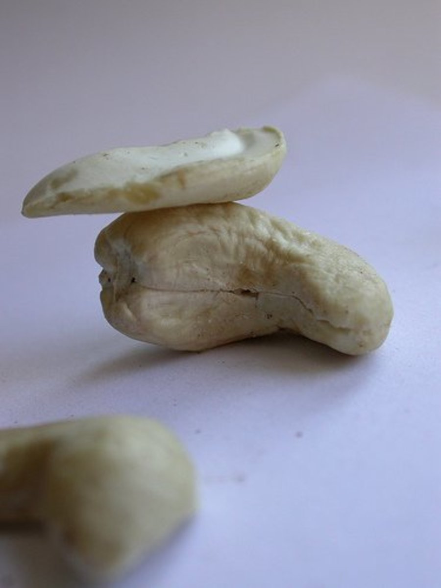 Learn how to toast cashews and other nuts.
