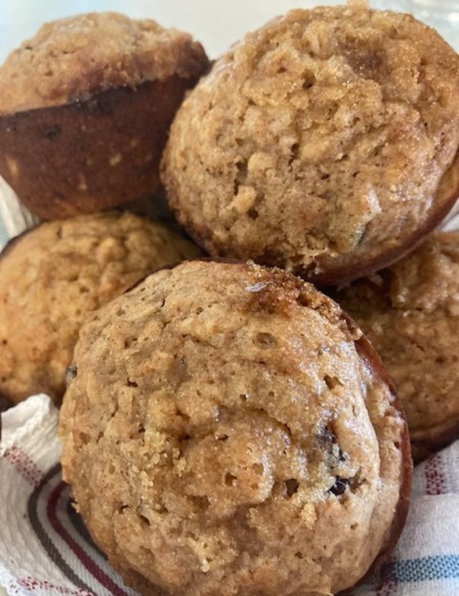 Delicious Oatmeal Raisin Muffins Recipe