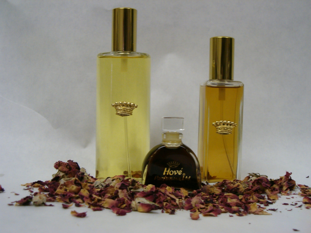 Hové Crown Perfume Bottles