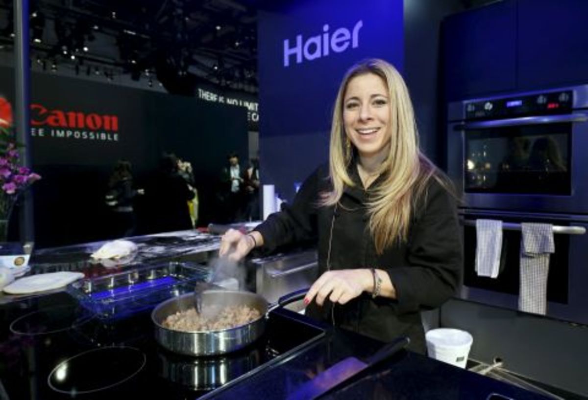 Dana Cohen finished in third place on season 10 of "Hell's Kitchen."