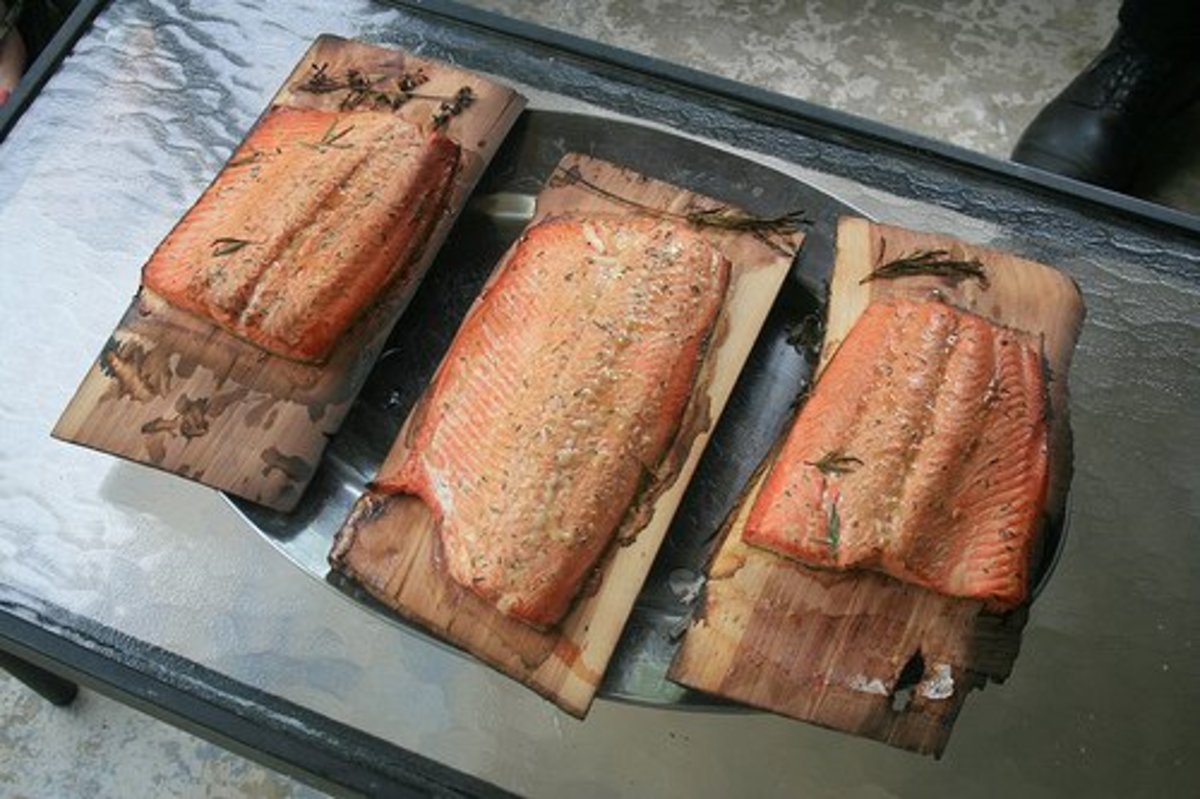 How to cook salmon on cedar planks