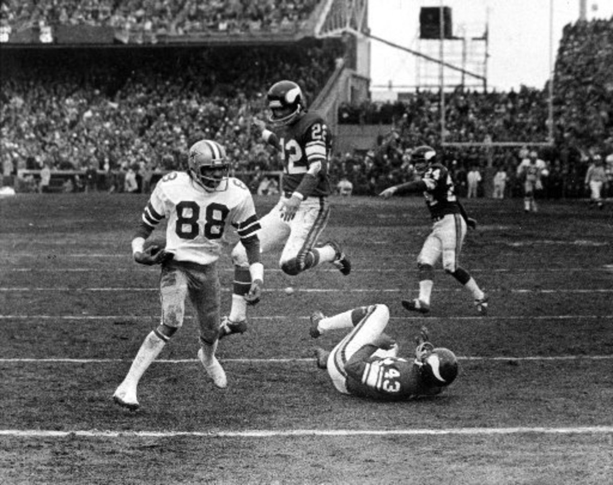 Drew Pearson catching the "Hail Mary".