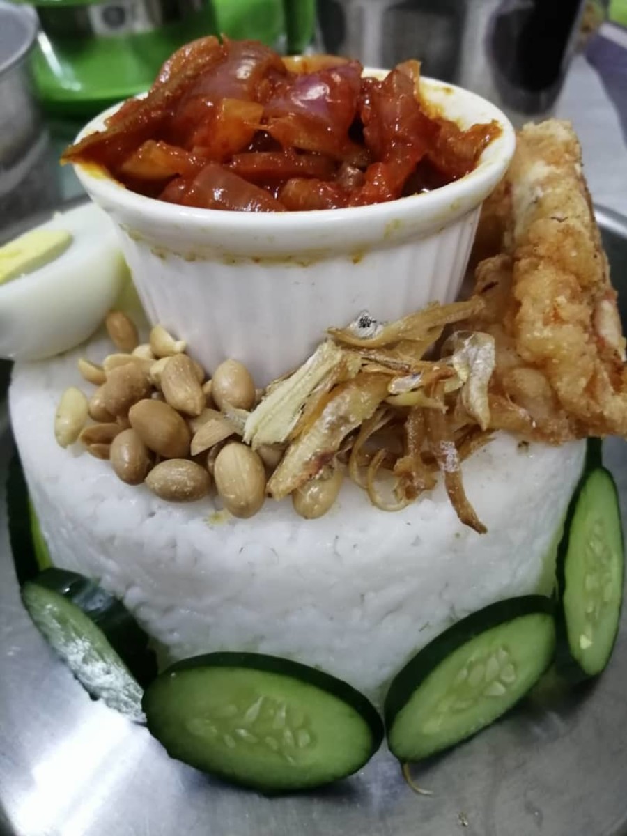 How to Make Tasty and Creamy Nasi Lemak at Home