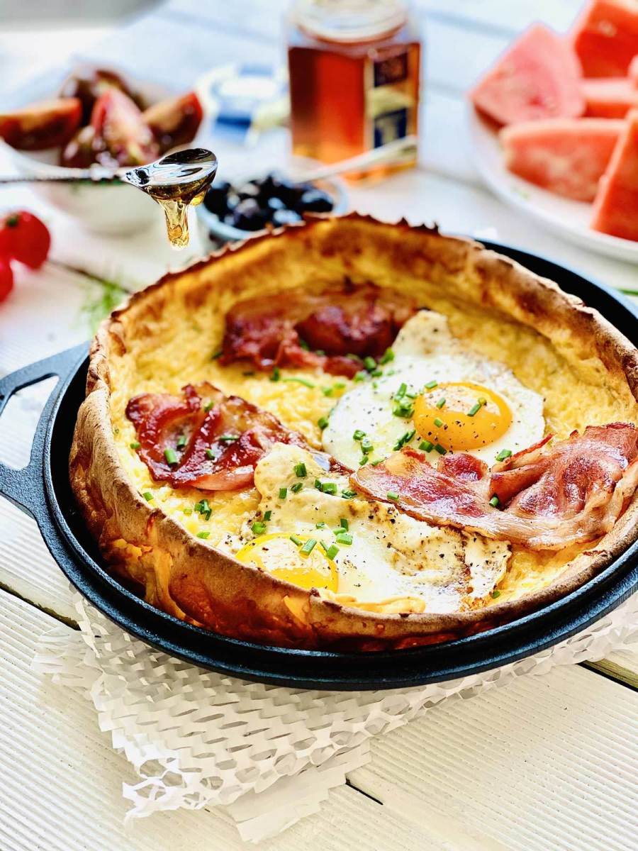 Bacon and Eggs Dutch Baby