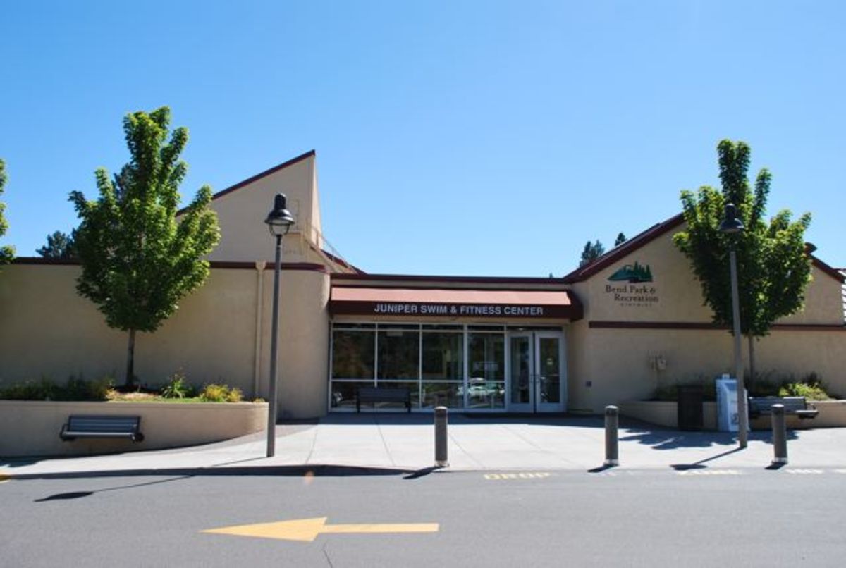 Juniper Swim and Fitness Facility in Bend, Oregon (c) Stephanie Hicks